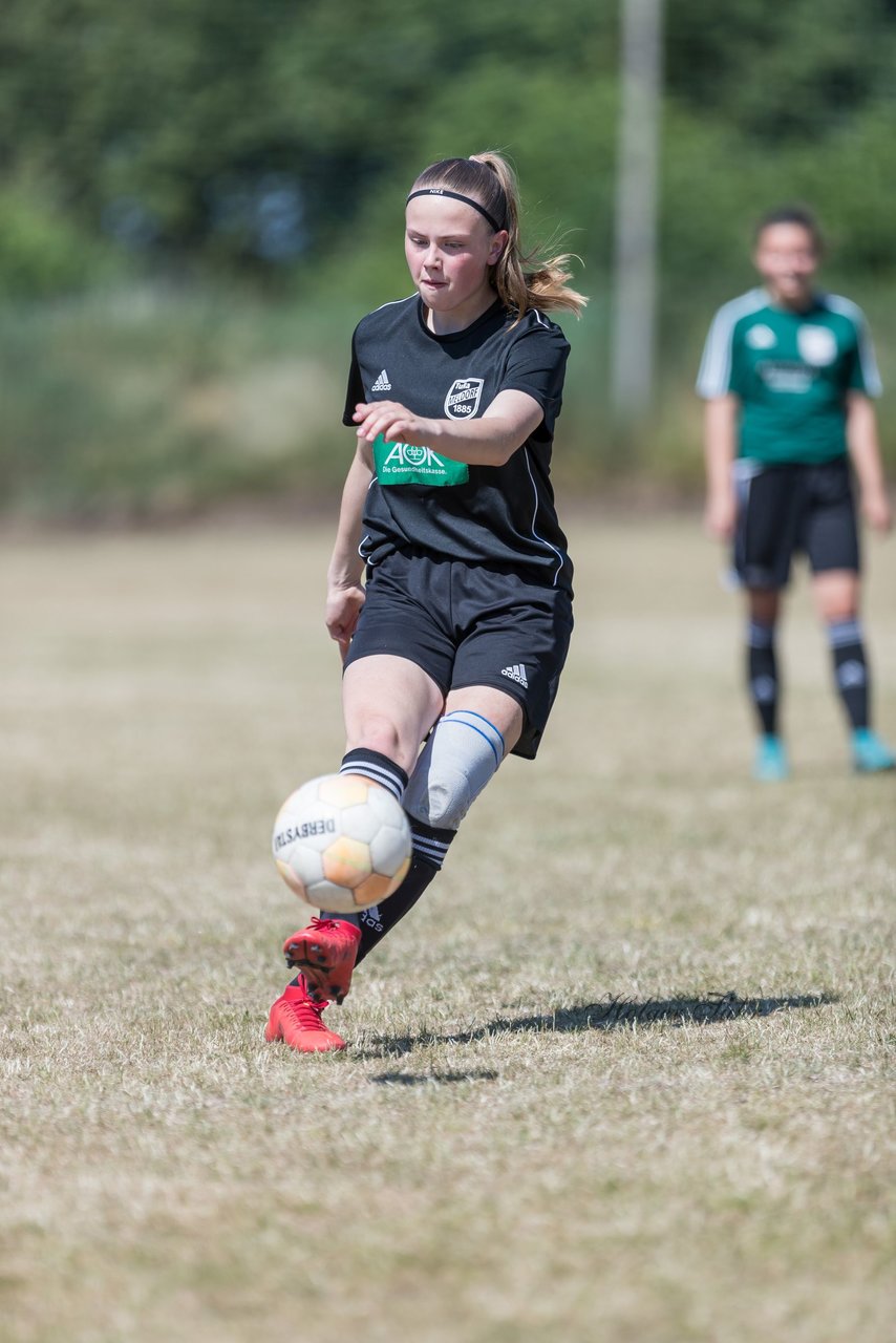 Bild 184 - wBJ TuRa Meldorf/Buesum - JFV Luebeck : Ergebnis: 1:0